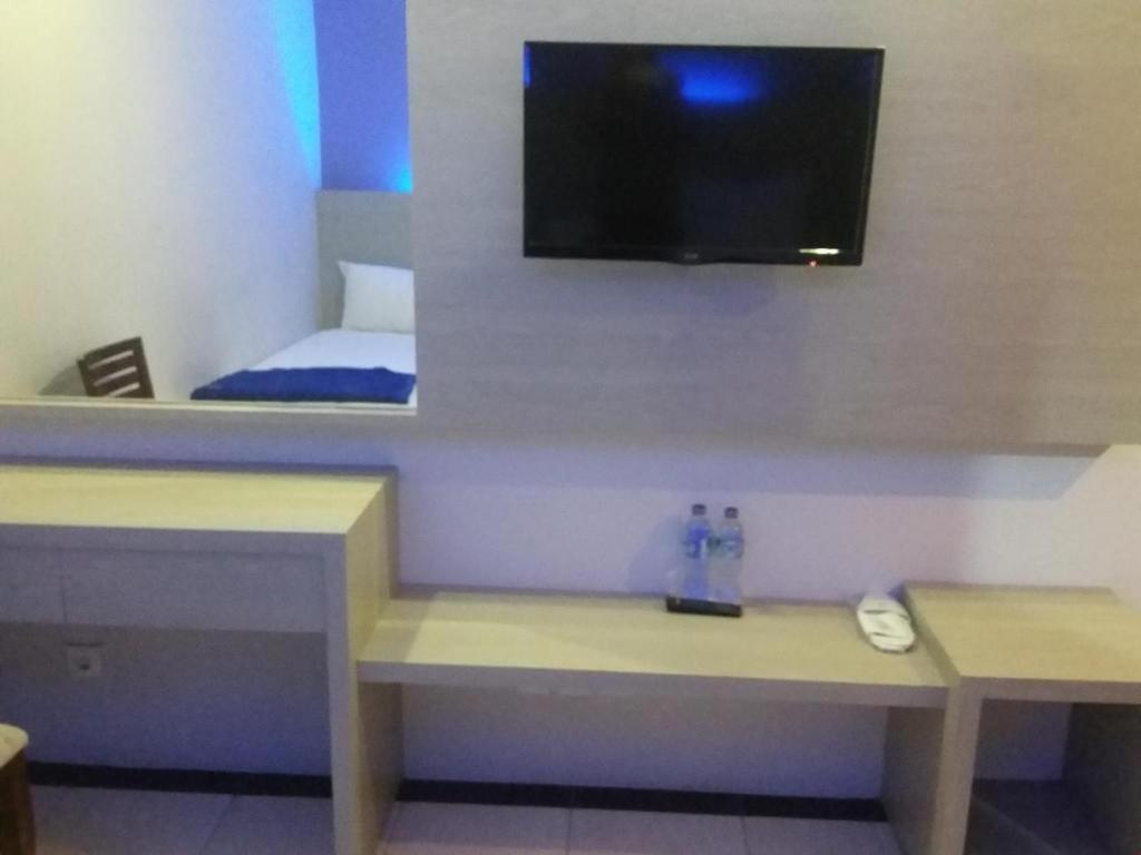 Kharisma Hotel Madiun Exteriör bild