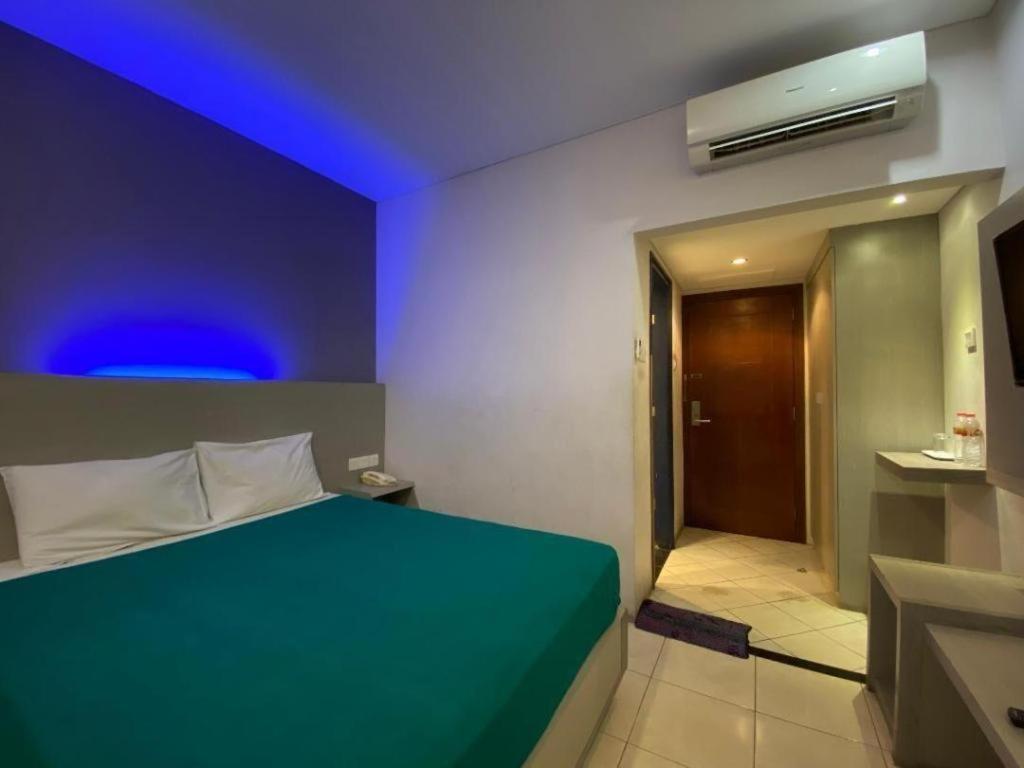Kharisma Hotel Madiun Exteriör bild