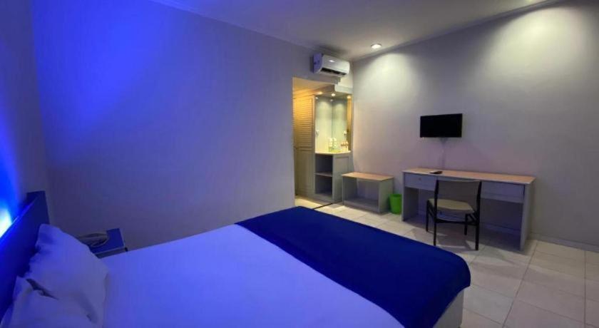 Kharisma Hotel Madiun Exteriör bild