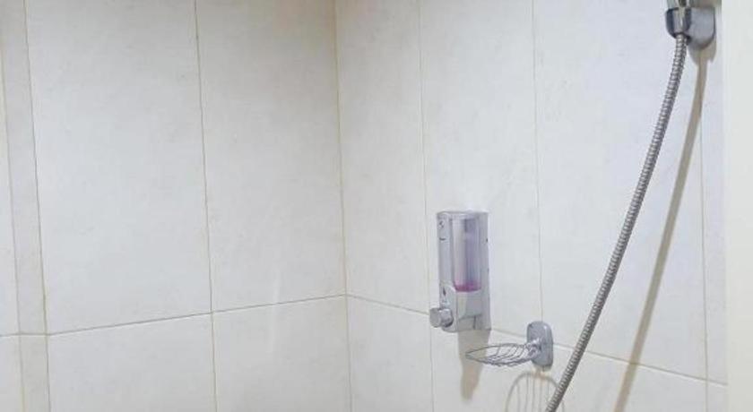 Kharisma Hotel Madiun Exteriör bild